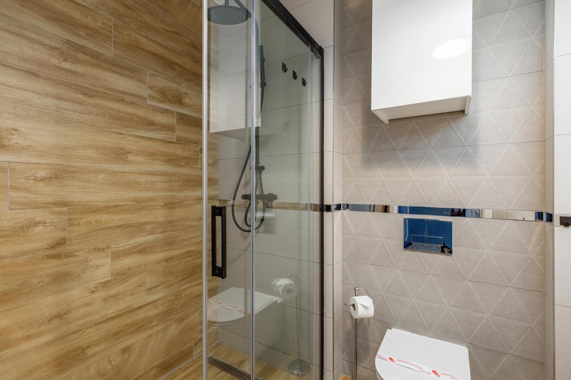 Kasprowicza 20 Swimming Pool By Jantar *